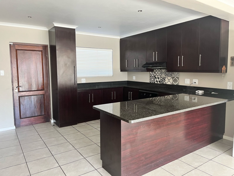To Let 3 Bedroom Property for Rent in Top Town Eastern Cape
